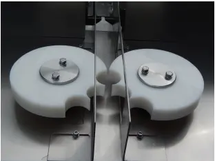 Máy Rửa và Chiết Rót Chai Tự Động 4 Vòi Bơm Nhu Động