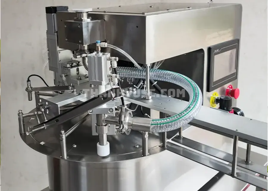 Máy Chiết Rót Và Vặn Nắp Túi Doypack Cho Nước Giặt
