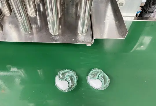 Máy Làm Viên Giặt Xả Tự Tan TY-GX25